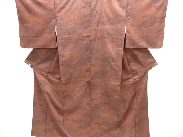 アンティーク　雲取りに古典柄手織り紬着物